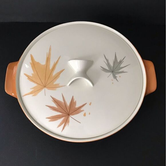 Harvest Time by Iroquois 1.75 Qt Round Covered Casserole Informal True China - Picture 9 of 16